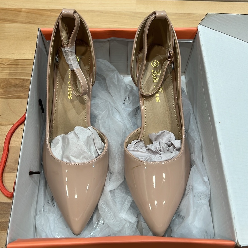 NEW Women’s Nude Patent Heels